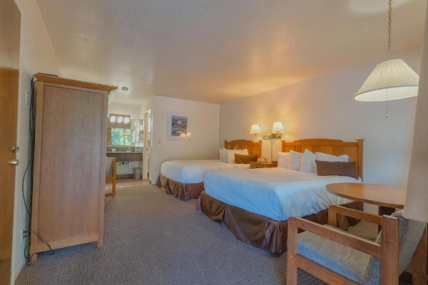 Mariposa Lodge image 9